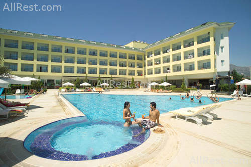 Pine House Hotel 13
